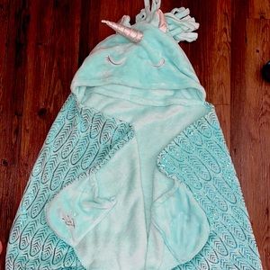 Justice kids hooded blanket
